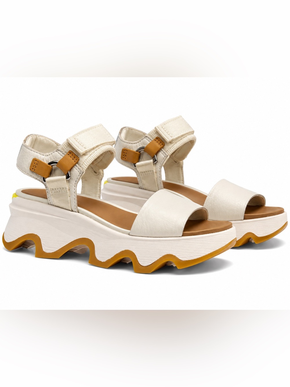 Sorel Kinetic Sandals White Scalloped Platform Sport Sandals Women’s Size 9